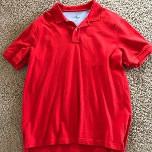 Size large red polo, tailored fit
